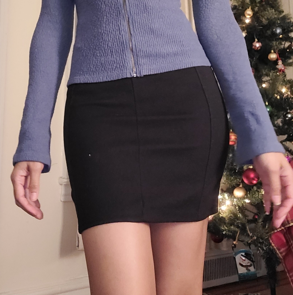 Black skirt